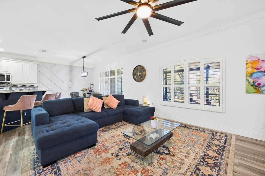 Image 6 of property listing at 10403 BELFRY CIRCLE, Orlando, FL 32832