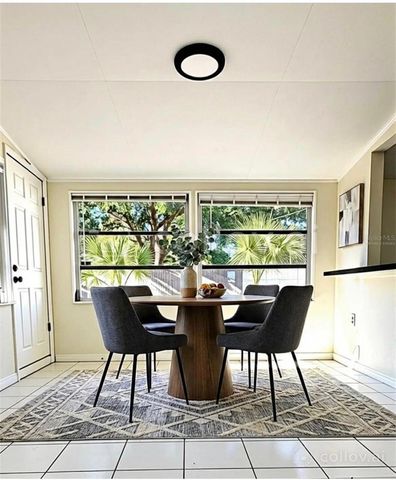 6616 AUBURN AVENUE, Bradenton, FL 34207