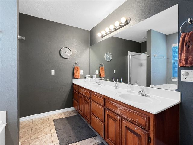 2803 Amberwood Street, Springdale, AR 72762