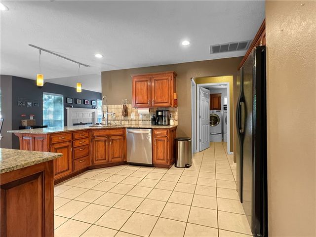 2803 Amberwood Street, Springdale, AR 72762