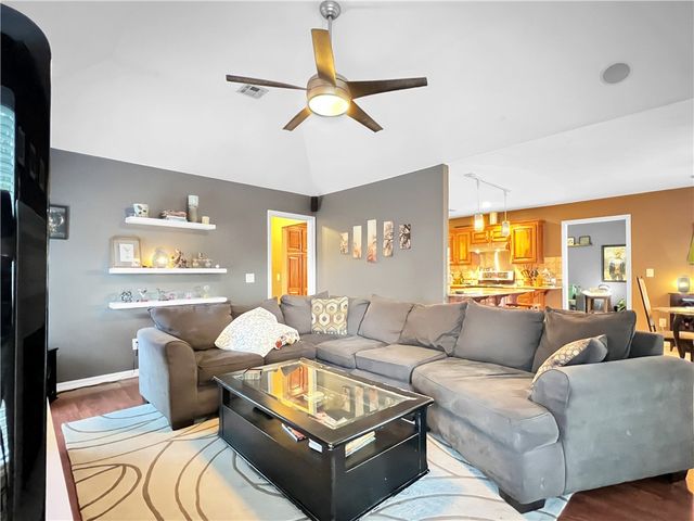 2803 Amberwood Street, Springdale, AR 72762