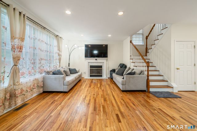 9 Gettysburg Road 9, Southbury, CT 06488