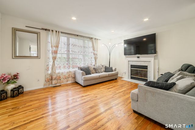 9 Gettysburg Road 9, Southbury, CT 06488