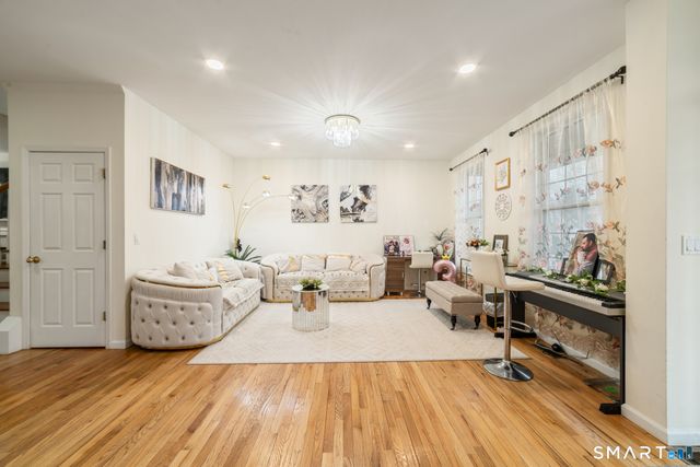 9 Gettysburg Road 9, Southbury, CT 06488