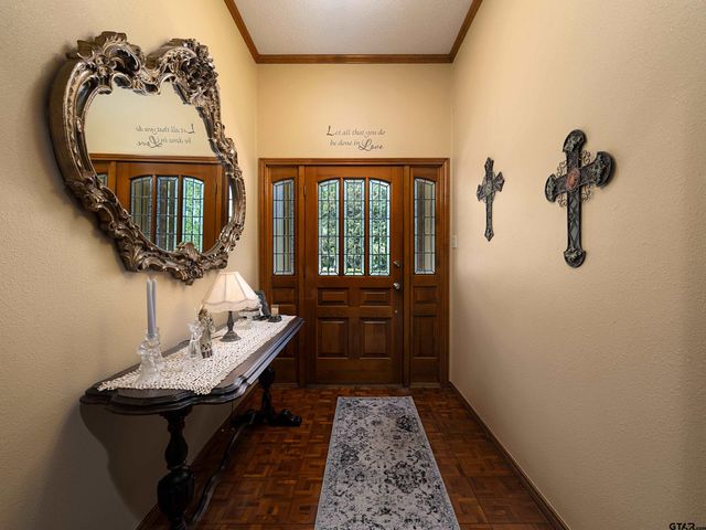6109 Stoneleigh Drive, Tyler, TX 75703