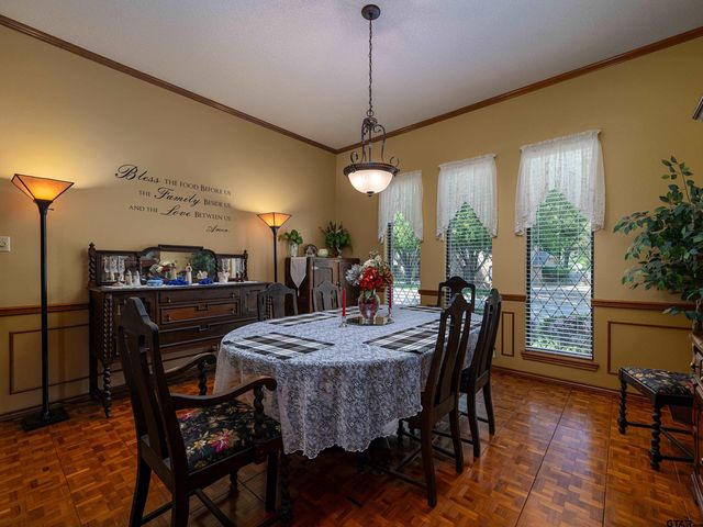 6109 Stoneleigh Drive, Tyler, TX 75703