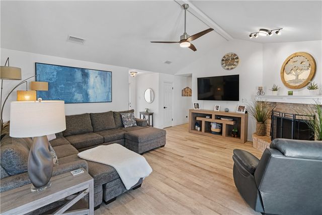 15209 Dasmarinas Dr, Corpus Christi, TX 78418