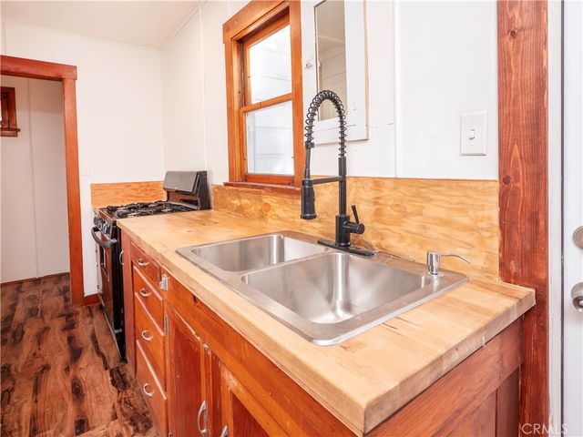 968 Ca-189, Twin Peaks, CA 92391