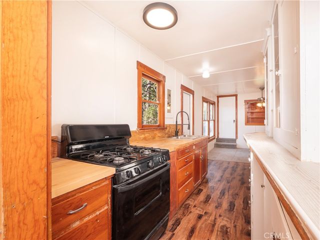 968 Ca-189, Twin Peaks, CA 92391