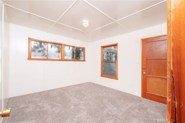 968 Ca-189, Twin Peaks, CA 92391