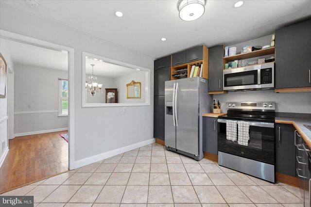 3 S DILLWYN RD, Newark, DE 19711