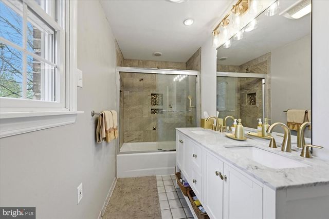 3 S DILLWYN RD, Newark, DE 19711