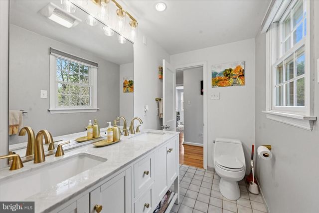 3 S DILLWYN RD, Newark, DE 19711