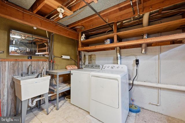 3 S DILLWYN RD, Newark, DE 19711