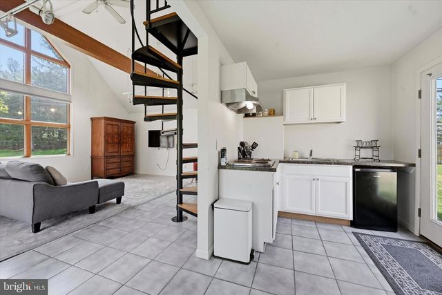3 S DILLWYN RD, Newark, DE 19711