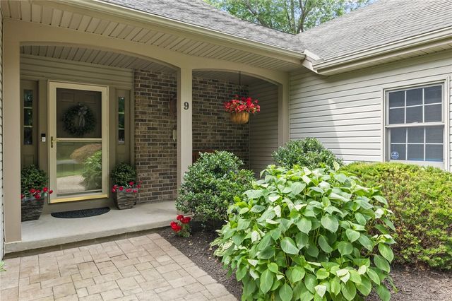 9 Springdale Lock, Pittsford, NY 14534