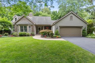 9 Springdale Lock, Pittsford, NY 14534