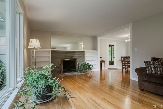 7 Knollwood Road, New Hartford, NY 13413