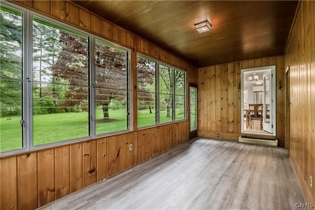 7 Knollwood Road, New Hartford, NY 13413