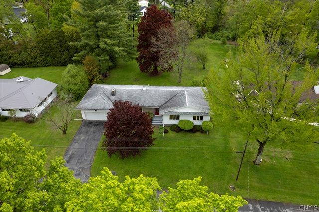7 Knollwood Road, New Hartford, NY 13413