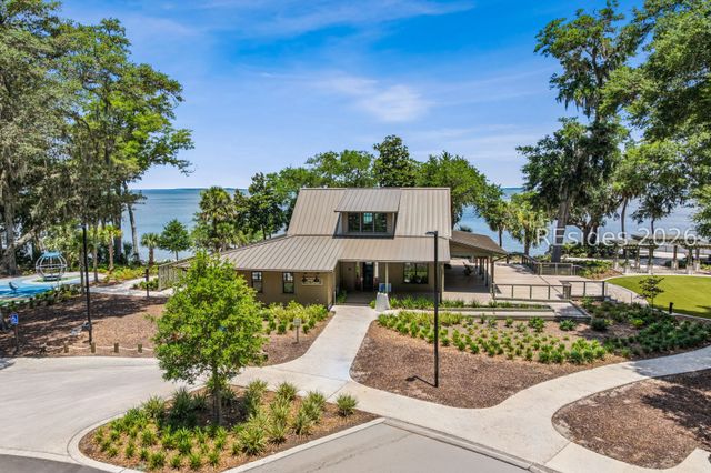 5 Grandview Ct, Hilton Head Island, SC 29926