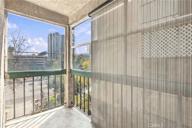 330 Burchett 206, Glendale, CA 91203