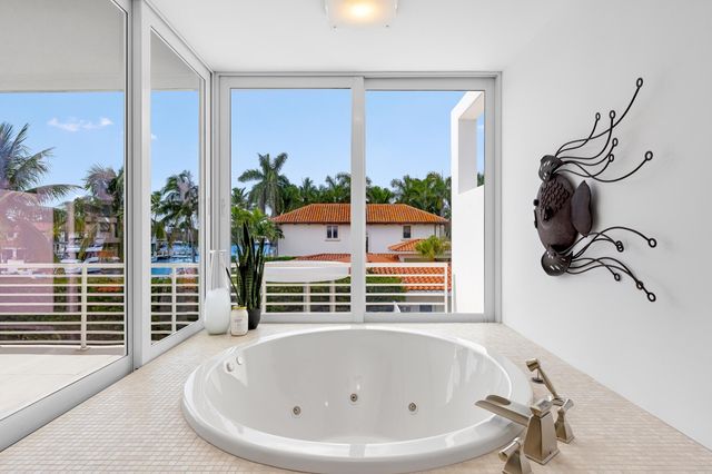 500 Isle Of Capri Drive, Fort Lauderdale, FL 33301