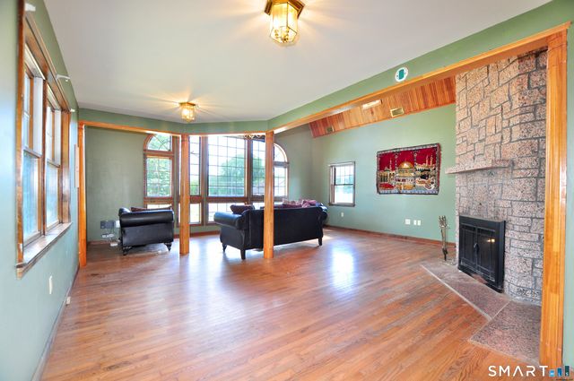 609 Norwich Road, Plainfield, CT 06374