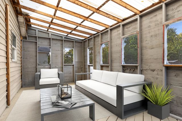 109 Raffel Road, Woodstock, IL 60098