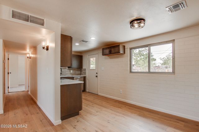 743 W Milton Street, Tucson, AZ 85706