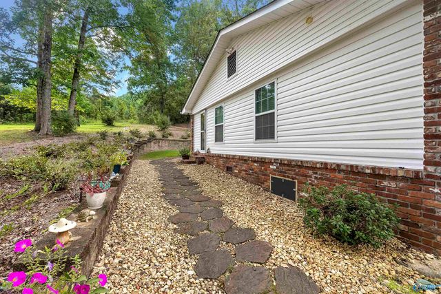4602 Day Road SW, Decatur, AL 35603