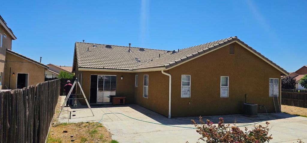 Image 22 of property listing at 6114 W Keats Avenue, Fresno, CA 93723