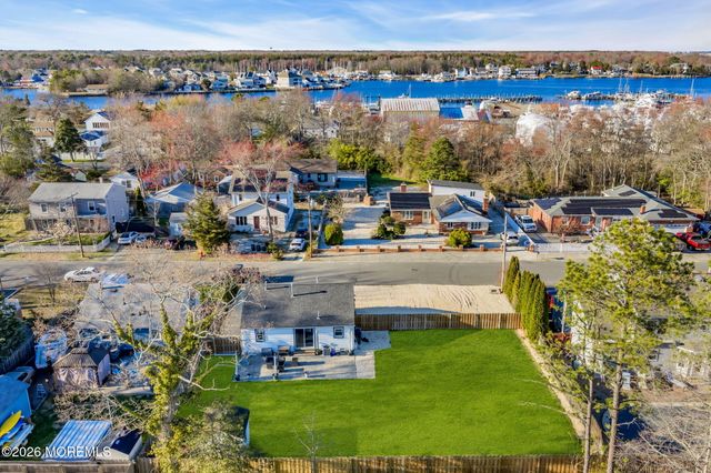 421 Forrest Avenue, Lanoka Harbor, NJ 08734