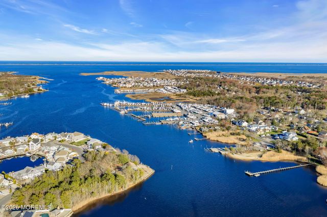 421 Forrest Avenue, Lanoka Harbor, NJ 08734