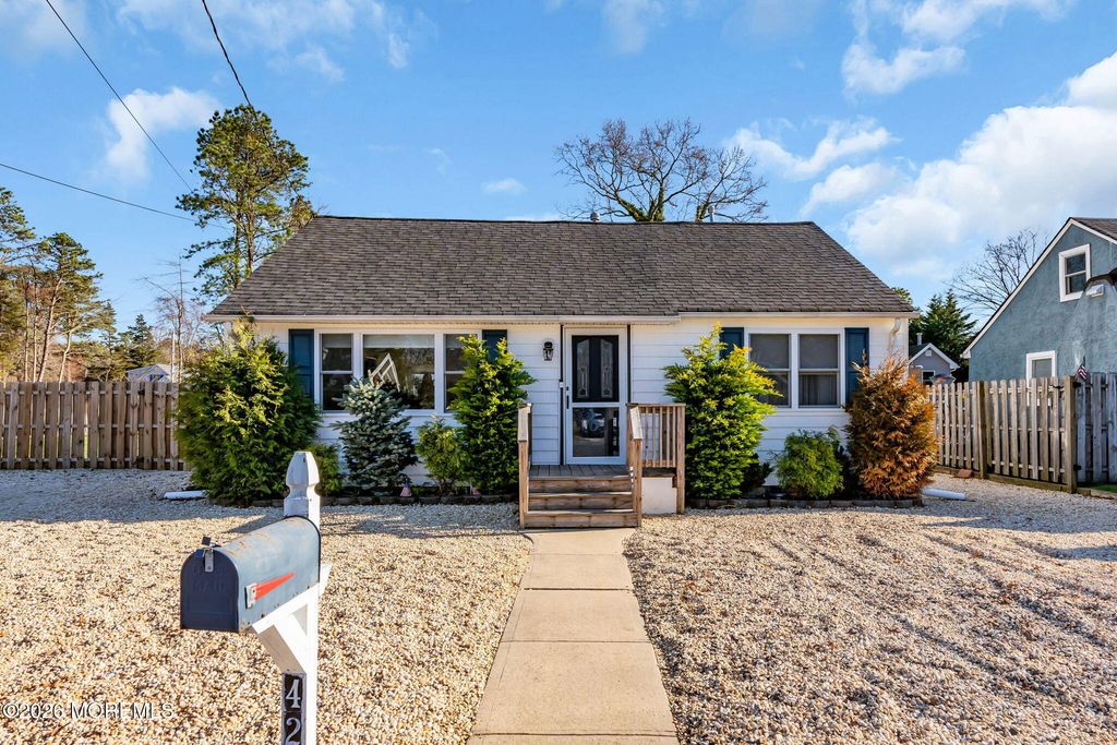 421 Forrest Avenue, Lanoka Harbor, NJ 08734