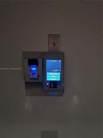 335 S Biscayne Blvd 1002, Miami, FL 33131