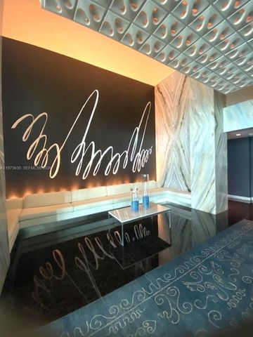 335 S Biscayne Blvd 1002, Miami, FL 33131