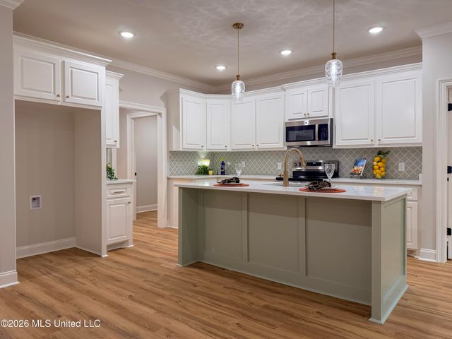 64 Meadow Breeze Road, Sumrall, MS 39482