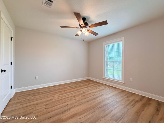 64 Meadow Breeze Road, Sumrall, MS 39482