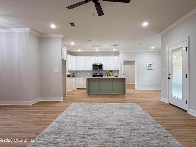 64 Meadow Breeze Road, Sumrall, MS 39482