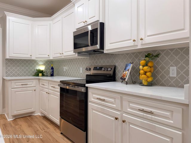 64 Meadow Breeze Road, Sumrall, MS 39482