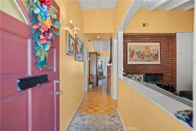 5737 Denny, North Hollywood, CA 91601