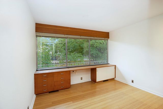 2427 Londonderry Road, Ann Arbor, MI 48104