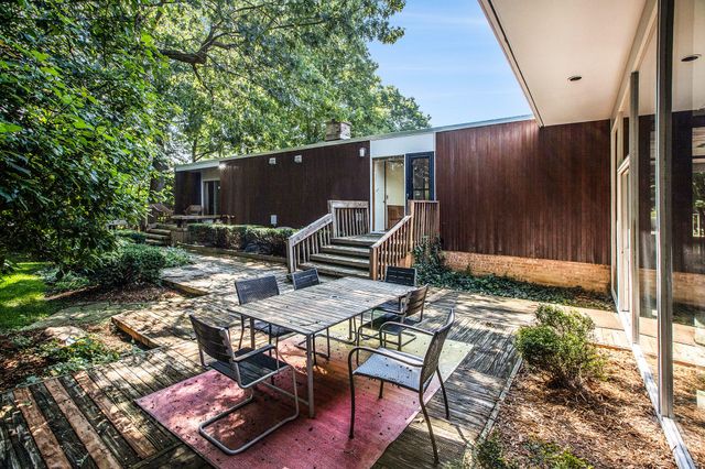 2427 Londonderry Road, Ann Arbor, MI 48104