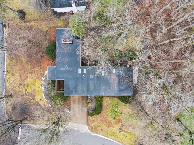 2427 Londonderry Road, Ann Arbor, MI 48104