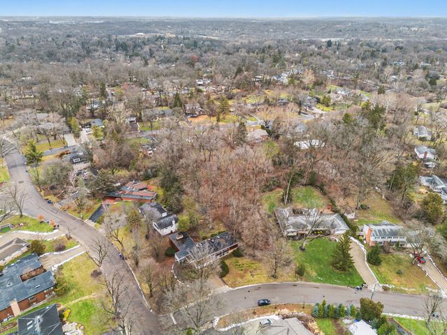 2427 Londonderry Road, Ann Arbor, MI 48104