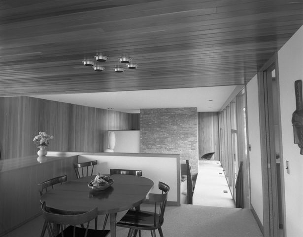 2427 Londonderry Road, Ann Arbor, MI 48104