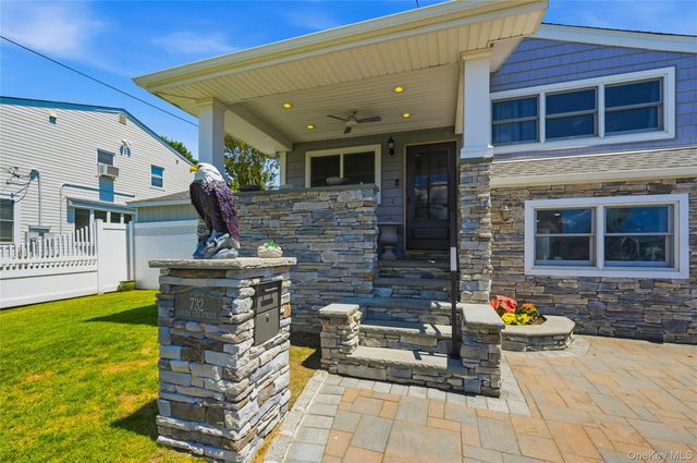 732 S 5th Street, Lindenhurst, NY 11757