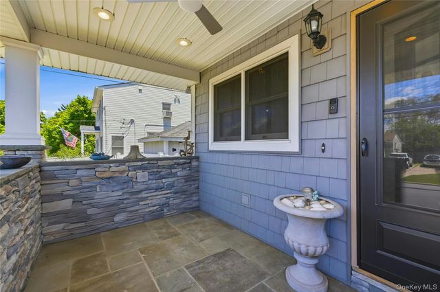 732 S 5th Street, Lindenhurst, NY 11757