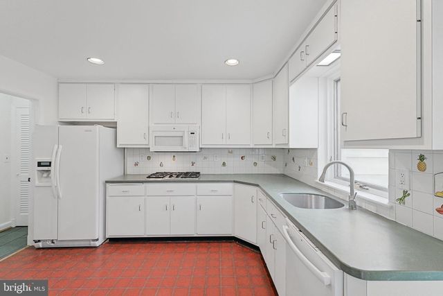 5625 OGDEN RD, Bethesda, MD 20816